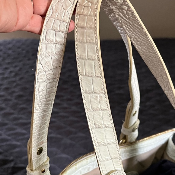 X sold x Brahmin handbag EUC Oyster color - Picture 5 of 12